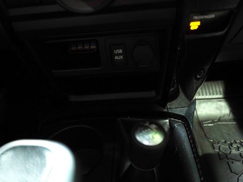 Used 2019 Toyota 4Runner TRD Off-Road Premium image 19