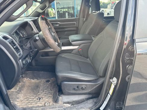 Used 2019 RAM 1500 Big Horn AWD/4WD image 9