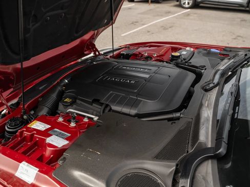 Used 2010 Jaguar XK Coupe RWD image 29