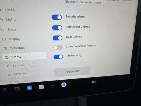 Used 2022 Tesla Model Y Performance image 33
