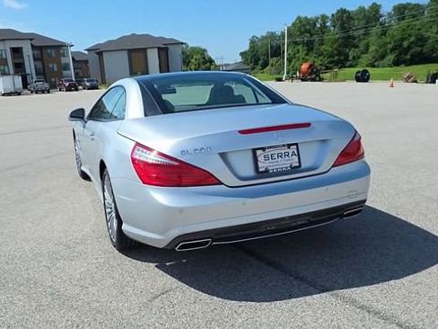 Used 2016 Mercedes-Benz SL 550 image 6