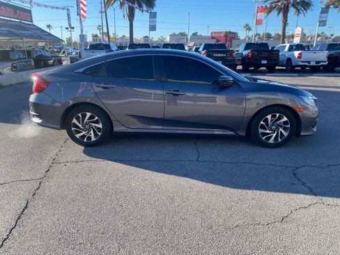 Used 2017 Honda Civic EX image 5