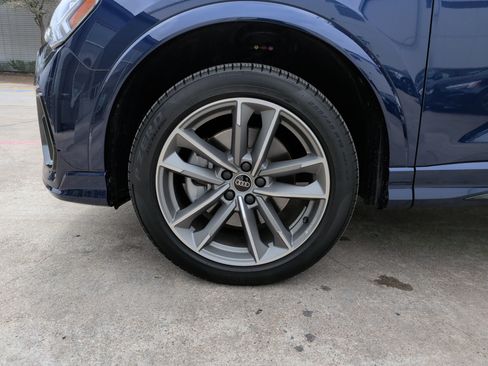 Certified 2025 Audi Q3 2.0T Premium w/ Convenience Package image 13