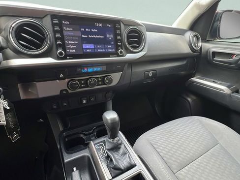 Used 2022 Toyota Tacoma SR5 w/ Technology Package image 13