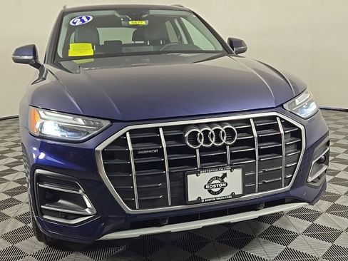 Used 2021 Audi Q5 2.0T Premium image 3