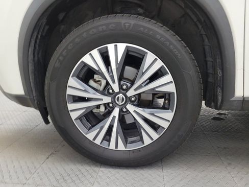 Used 2021 Nissan Rogue SV FWD image 31