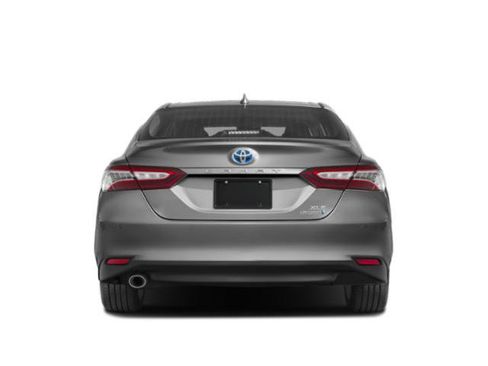 Used 2018 Toyota Camry XLE FWD image 8