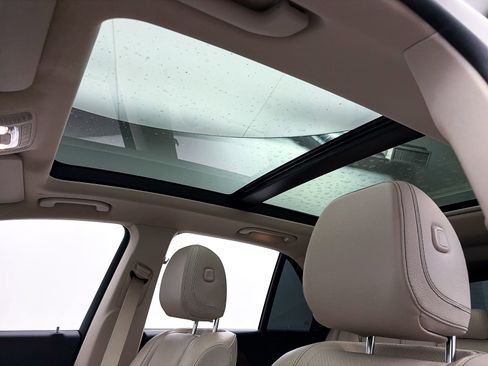 Used 2023 Mercedes-Benz GLE 450 4MATIC image 3