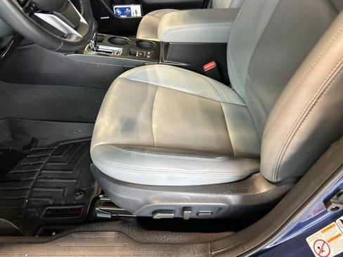 Used 2019 Subaru Outback 2.5i Limited AWD/4WD image 16