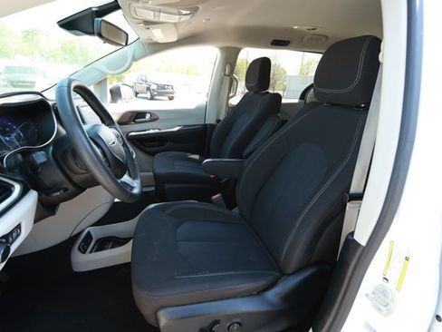 Used 2023 Chrysler Voyager LX FWD image 24