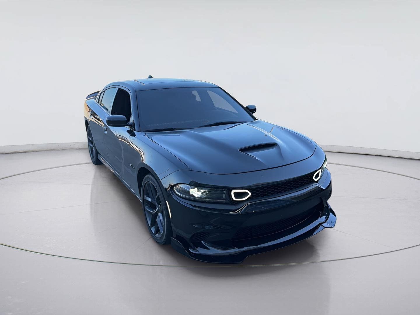 Used 2023 Dodge Charger R/T w/ Blacktop Package RWD image 3