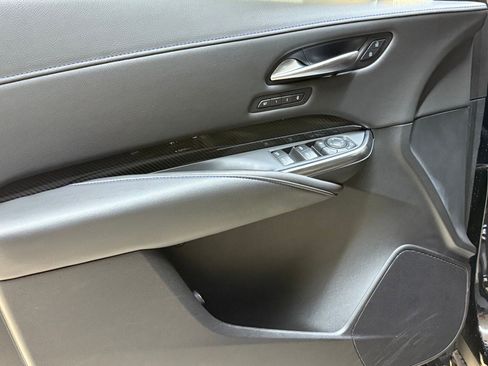 Certified 2024 Cadillac XT4 Sport image 13