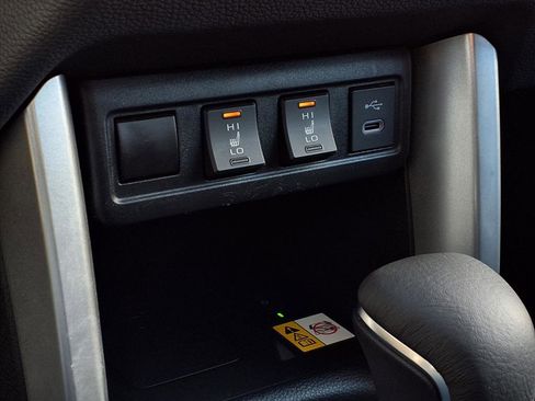 Used 2023 Toyota Corolla Cross XSE w/ Convenience Package image 21