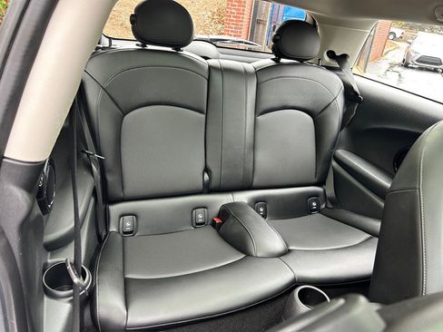 Used 2017 MINI Cooper 2-Door Hardtop image 33