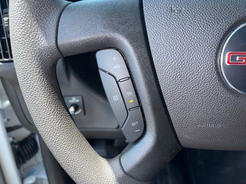 New 2026 GMC Savana 2500 RWD image 18