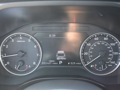 Used 2025 Mitsubishi Outlander SE FWD image 23