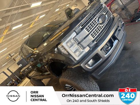 Used 2018 Ford F250 Platinum w/ Platinum Ultimate Package AWD/4WD image 5
