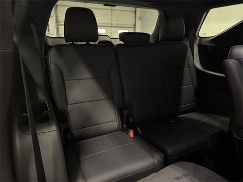 New 2026 Chevrolet Traverse LT w/ Sun and Wheel Package image 17