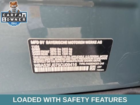 Used 2025 BMW 530i xDrive w/ Premium Package image 31