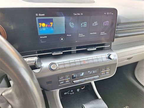 Used 2024 Hyundai Kona SEL image 12