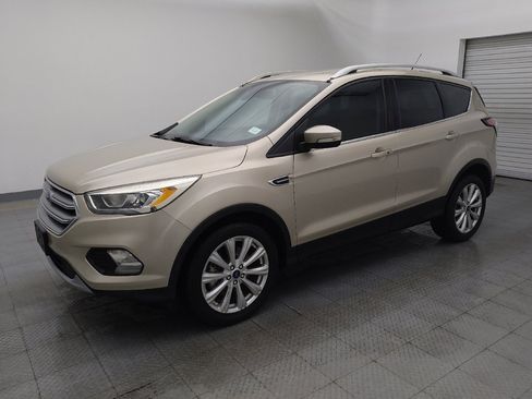 Used 2017 Ford Escape Titanium FWD image 2