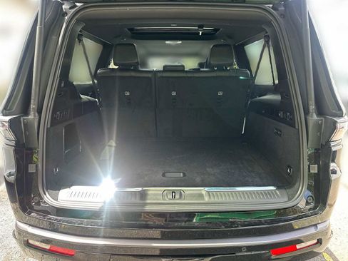 New 2026 Jeep Grand Wagoneer L Summit w/ Rear Seat Video Group I AWD/4WD image 20