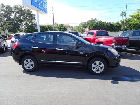 Used 2013 Nissan Rogue S image 3
