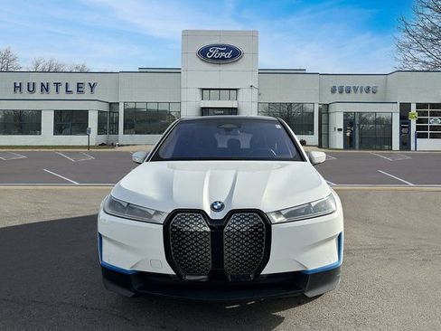 Used 2024 BMW iX xDrive50 w/ Convenience Package image 3