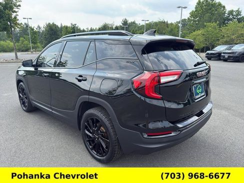 Used 2024 GMC Terrain SLT w/ Elevation Edition FWD image 7