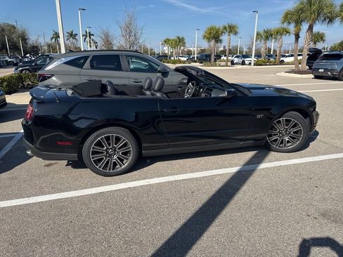 Used 2010 Ford Mustang GT image 6