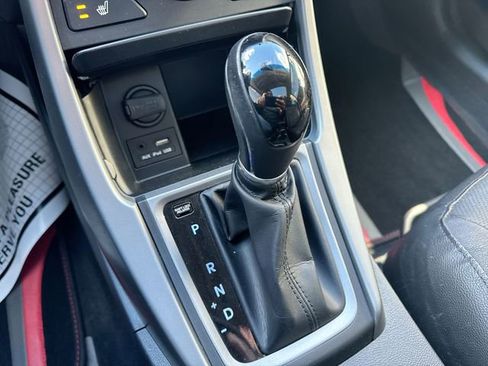 Used 2014 Hyundai Elantra Limited image 19
