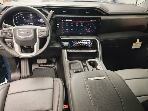 New 2026 GMC Sierra 2500 Denali w/ Denali Reserve Package AWD/4WD image 32