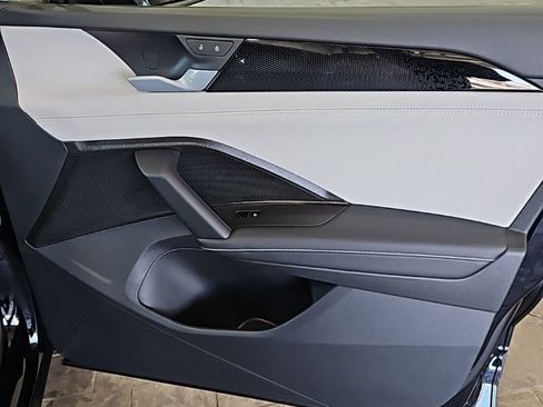 New 2026 Volkswagen Tiguan SE AWD/4WD image 11