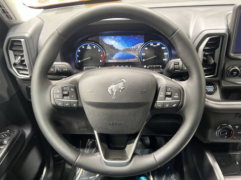 Used 2024 Ford Bronco Sport Outer Banks w/ Tech Package image 14