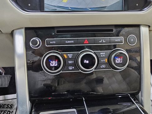 Used 2016 Land Rover Range Rover HSE image 33