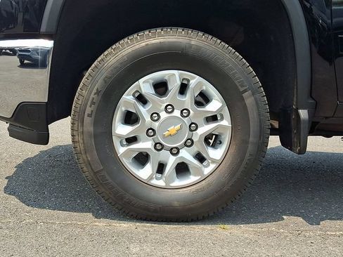 Certified 2024 Chevrolet Silverado 2500 LTZ w/ LTZ Convenience Package AWD/4WD image 8