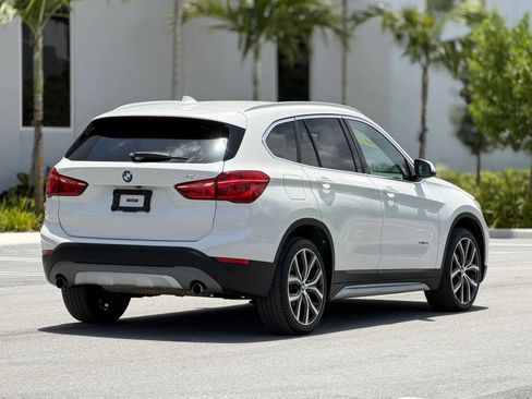 Used 2017 BMW X1 sDrive28i FWD image 5