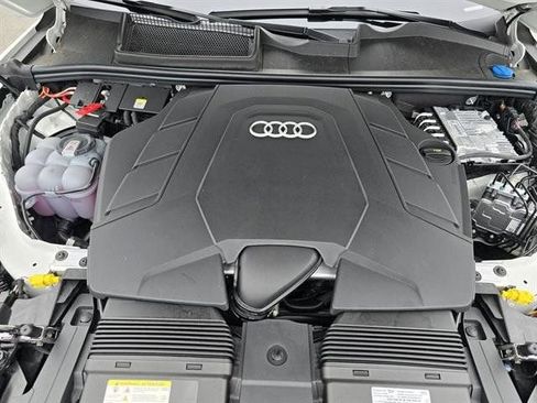 New 2025 Audi Q7 3.0T Prestige image 36