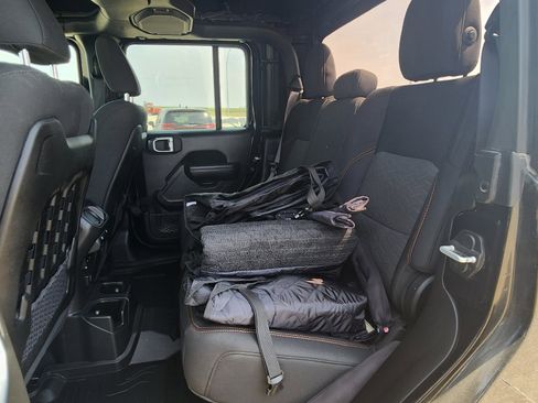 Used 2022 Jeep Gladiator Mojave w/ LED Lighting Group image 10