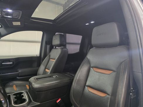 Used 2021 GMC Sierra 1500 AT4 w/ AT4 Value Package AWD/4WD image 15