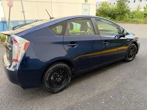 Used 2015 Toyota Prius Persona Series FWD image 18