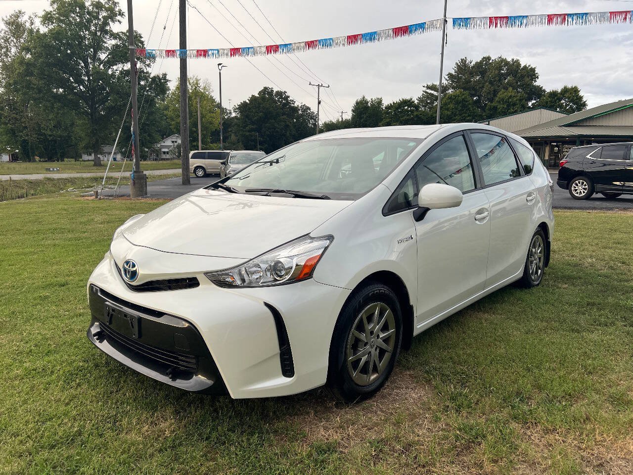 Used 2016 Toyota Prius V Two FWD image 1