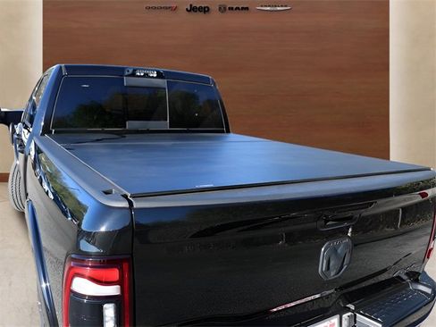 Used 2024 RAM 2500 Limited image 9