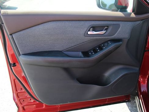 Certified 2022 Nissan Rogue SV AWD/4WD image 13