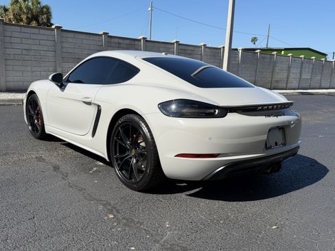 Certified 2019 Porsche 718 Cayman S RWD image 3