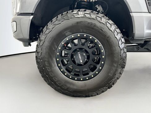 Used 2024 Ford F250 Limited w/ FX4 Off-Road Package image 29