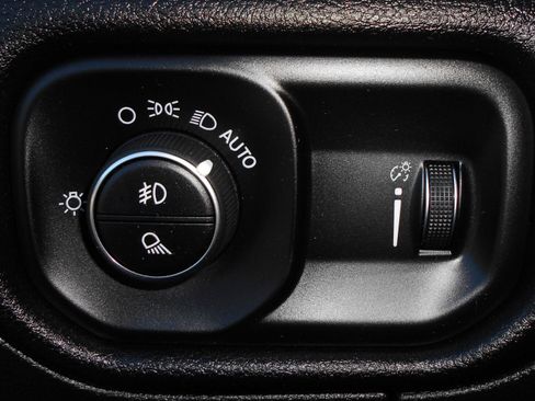 Used 2022 RAM 1500 Big Horn AWD/4WD image 23
