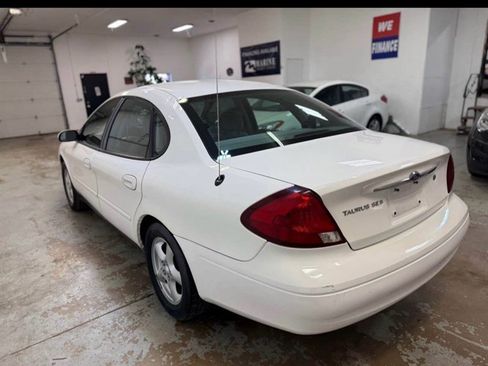 Used 2002 Ford Taurus SES FWD image 6