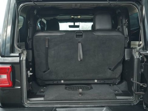 Used 2019 Jeep Wrangler Rubicon image 16