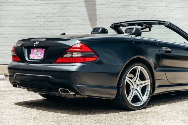 Used 2011 Mercedes-Benz SL 550 image 43